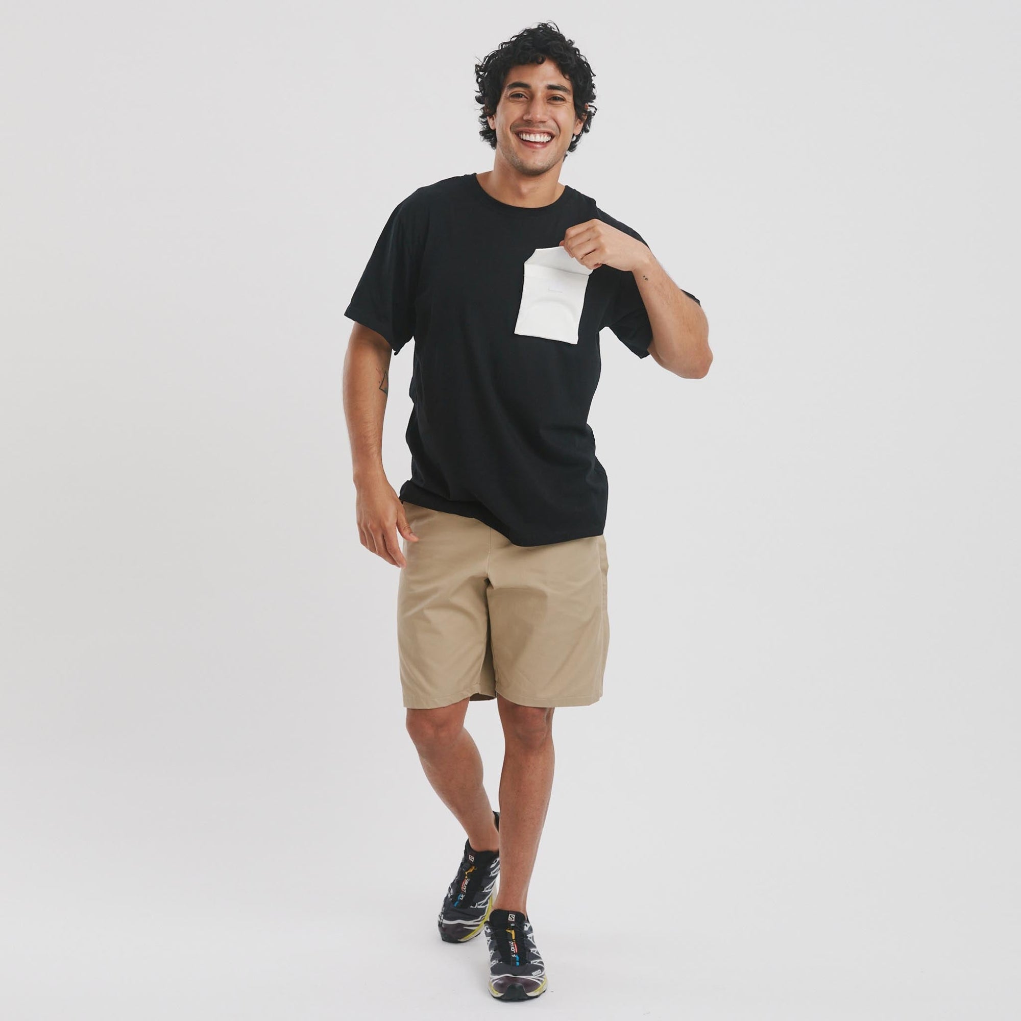 White iron-on pocket detail quick storage upgrade for everyday tees_The Shapes United