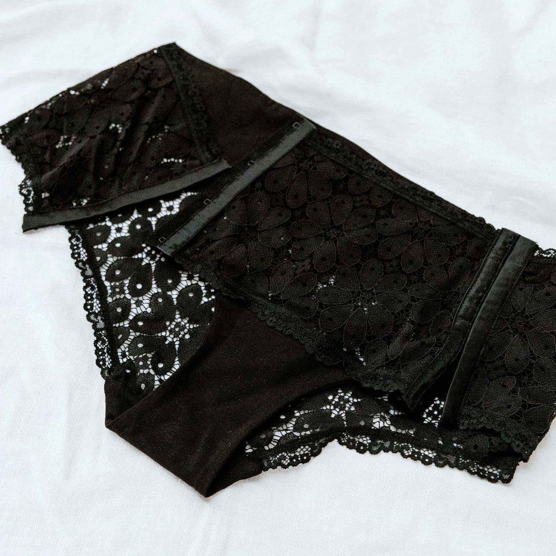 Traditional Clip & Hook Underwear The Shapes United